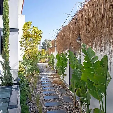 Primus Alacati Adult Only Hotel